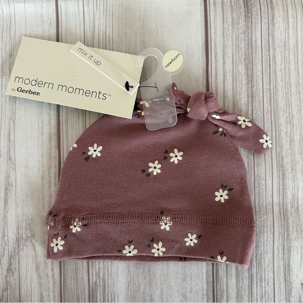 Modern Moments by Gerber Newborn floral hat